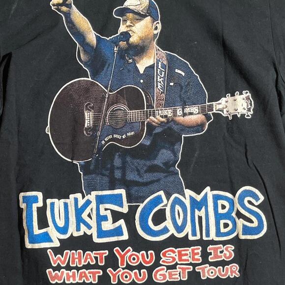 Luke Combs preowned Medium Band T-shirt