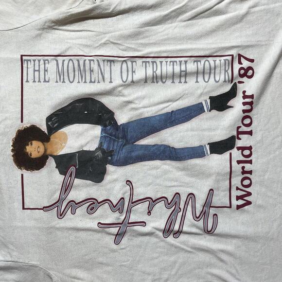 whitney Houston PreOwned XL band tshirt