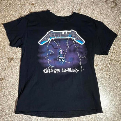 Metallica  Preowned Large Band T-shirt