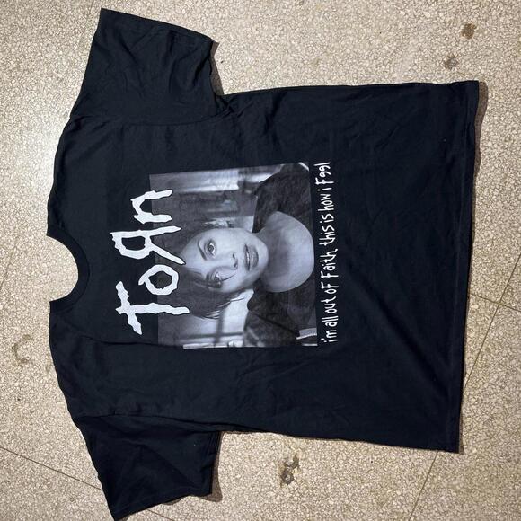 Torn PreOwned 2XL Band tshirt