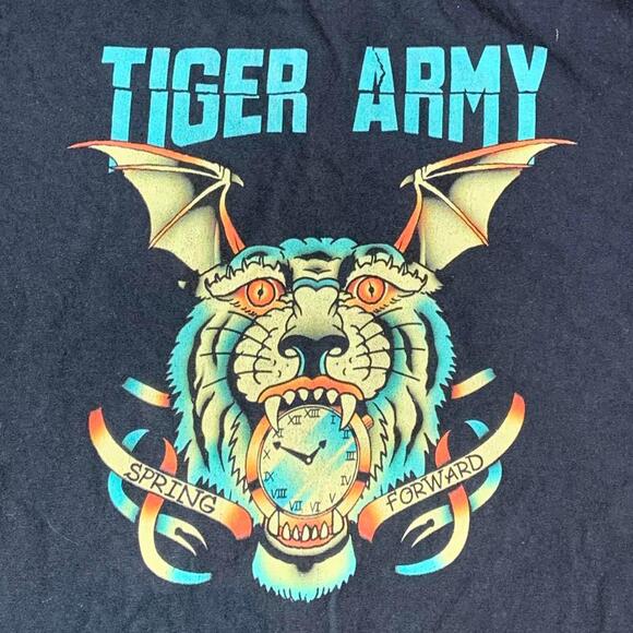 Tiger army preowned Medium T-shirt