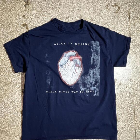 Alice In Chains Preowned Large Band T-shirt