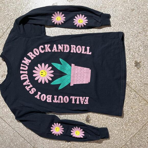 Fall Out Boy Small PreOwned Graphic T-Shirt