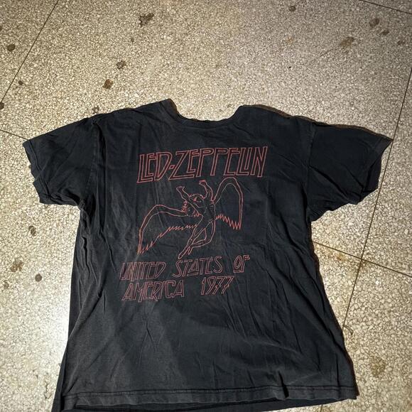 Led Zeppelin Preowned Medium Band T-shirt
