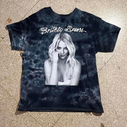 Britney Spears preowned Medium Band T-shirt