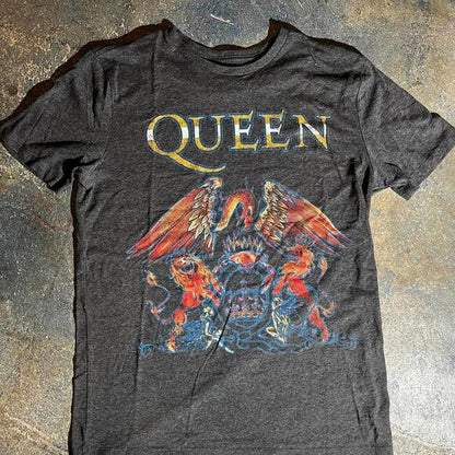 Queen Small Band T-shirt