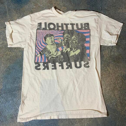 But**ole Surfers  PreOwned Medium Band Tshirt