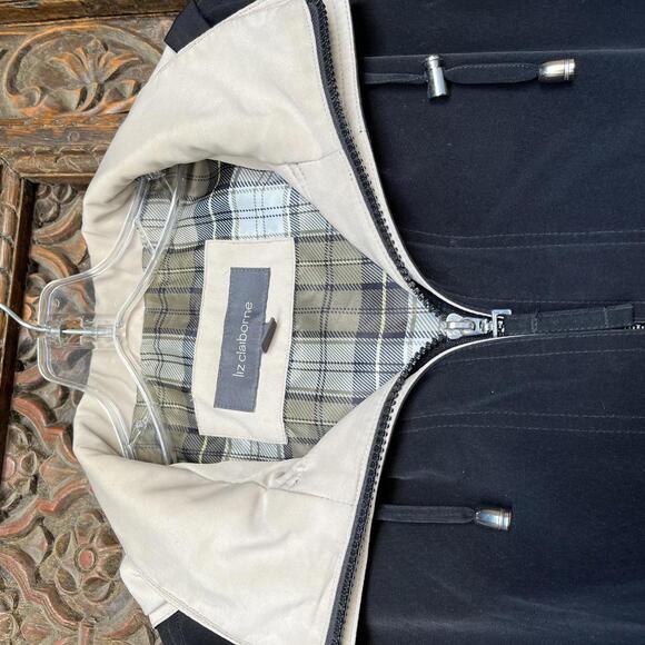 Black Lg Liz Claiborne coat