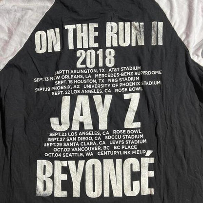 On The Run 2 preowned Medium Band T-shirt