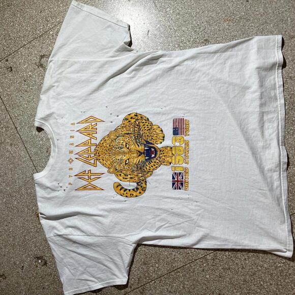 Def Leppard PreOwned XL band tshirt