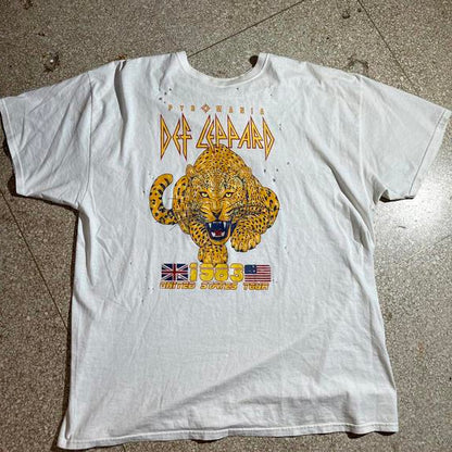 Def Leppard PreOwned XL band tshirt