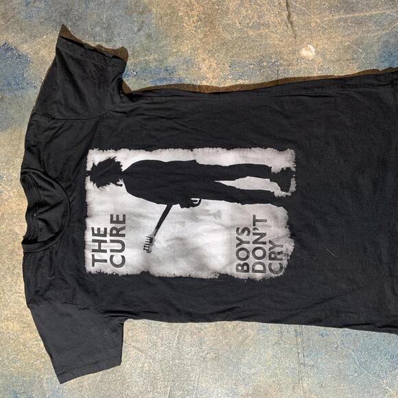 The Cure Preowned women’s Large T-shirt