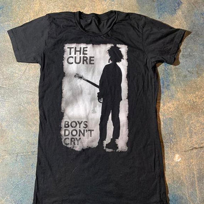 The Cure Preowned women’s Large T-shirt