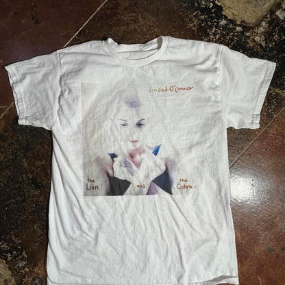Sinead O’Connor Preowned Medium Band T-shirt
