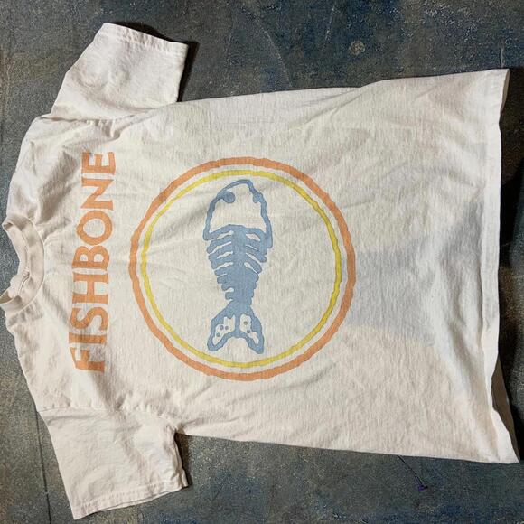Fishbone Preowned Medium Band T-shirt