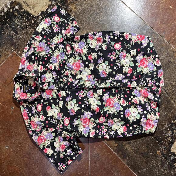 Black floral button down PreOwned med shirt