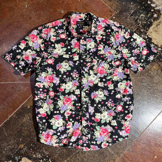 Black floral button down PreOwned med shirt