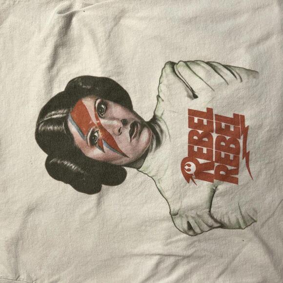 Rebel Rebel Preowned Large T-shirt