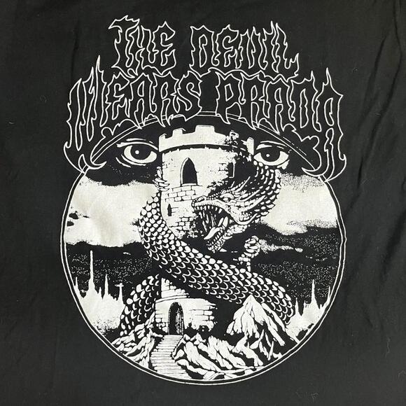The devil wears Prada PreOwned XL Band Tshirt