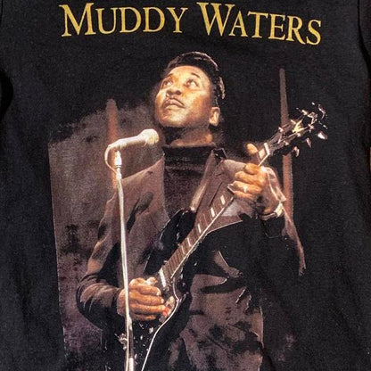 Muddy Waters preowned women’s Medium T-shirt