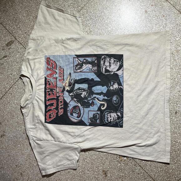 Qotsa PreOwned XL band tshirt