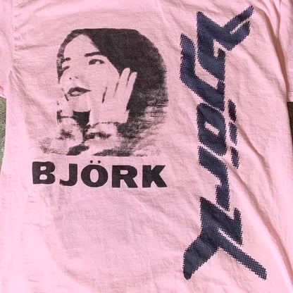 BJORK Medium Graphic Preowned T-shirt