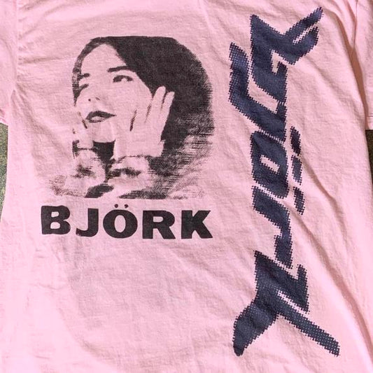 BJORK Medium Graphic Preowned T-shirt