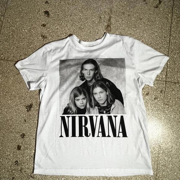Nirvana/Hanson Preowned Large Band T-shirt