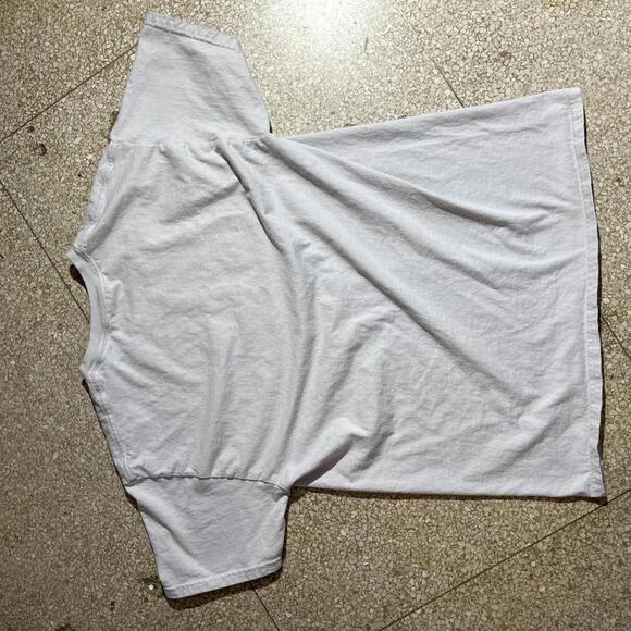 But**ole Surfers Preowned Large T-shirt
