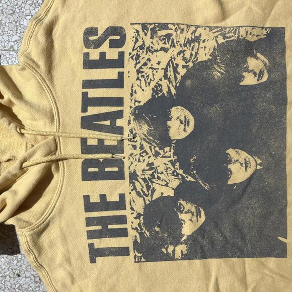 Beatles PreOwned small Band Hoodie