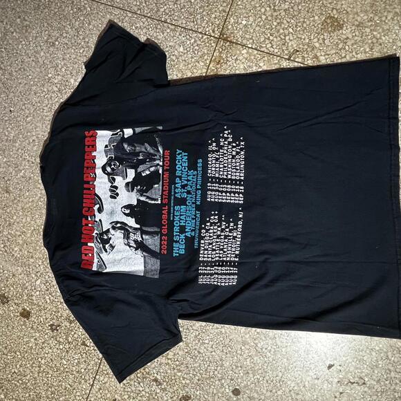 Red Hot Chili Peppers Preowned Medium Band T-shirt