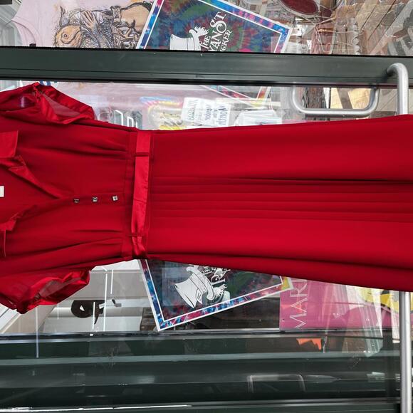 Vintage Robbie Bee Size 10 preowned red dress