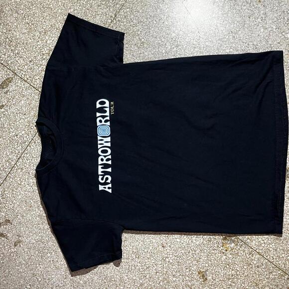 astroworld Preowned Medium Band T-shirt