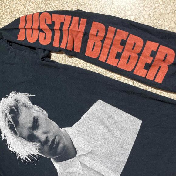 Justin Bieber Small PreOwned Graphic T-Shirt