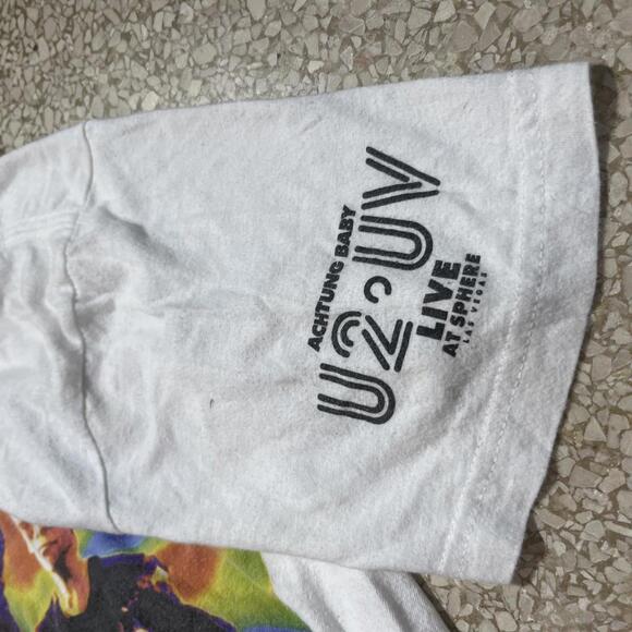 U2 Medium Graphic Preowned T-shirt