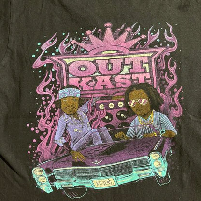 OutKast Preowned Large T-shirt