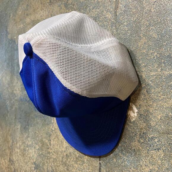 Vintage blue and white hat