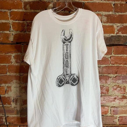 Tool 2XLarge white graphic preowned T-shirt