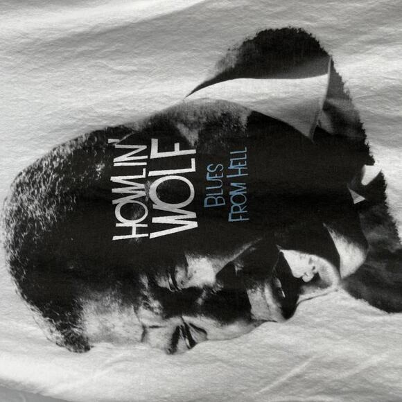 Howlin wolf preowned Medium T-shirt
