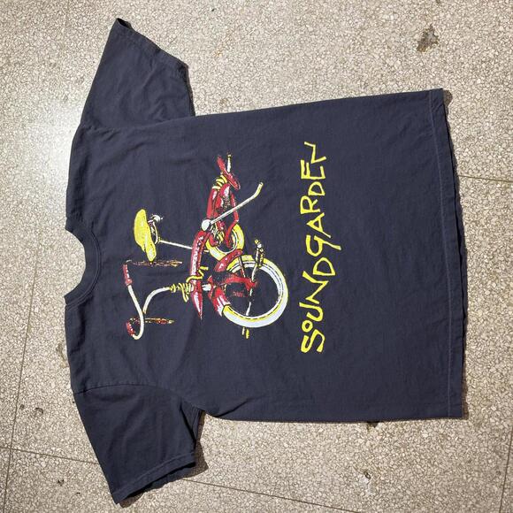 Sound Garden Preowned Large T-shirt