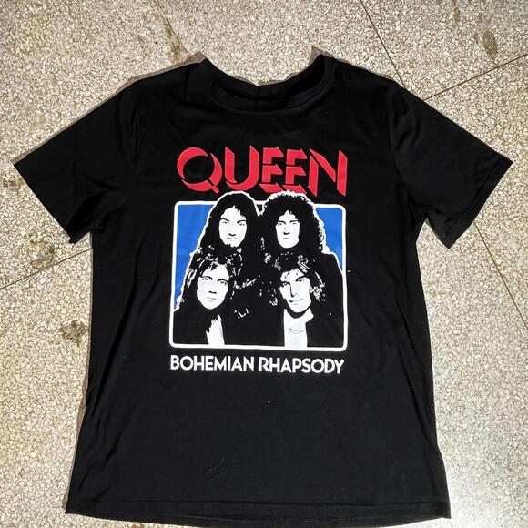 Queen preowned XLarge Band T-shirt