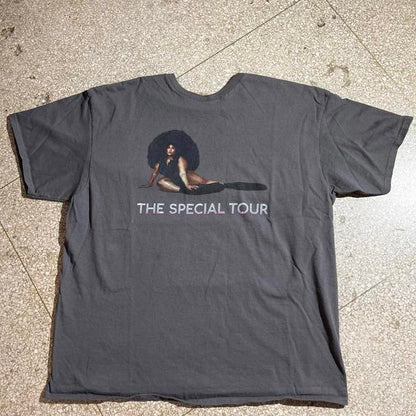 Lizzo PreOwned XL band tshirt