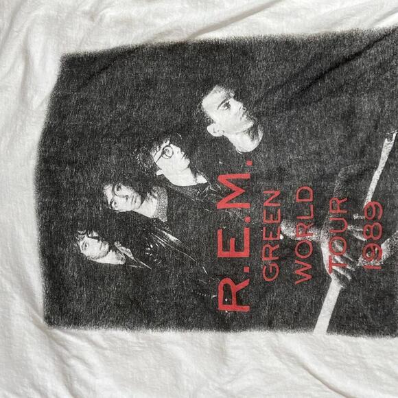 REM preowned Large Band T-shirt
