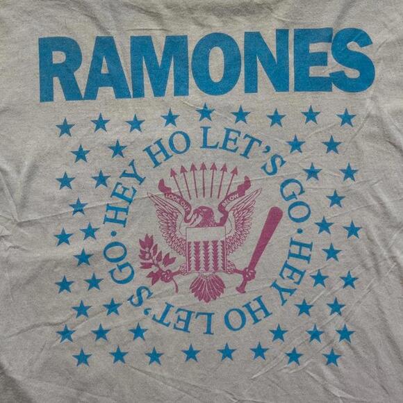 Ramones PreOwned Small Band TShirt