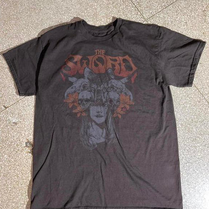 The sword Preowned Large T-shirt