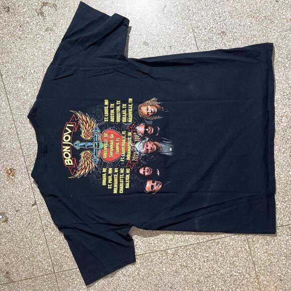 Bon Jovi Preowned Large T-shirt