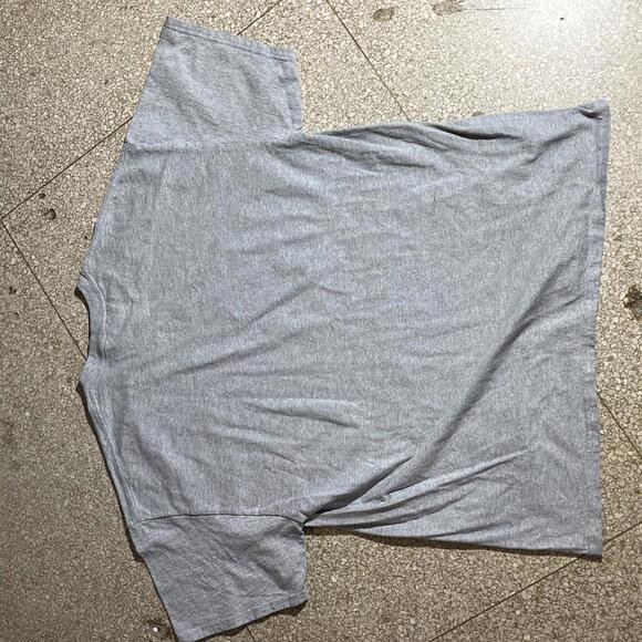 The sword Preowned XLarge T-shirt