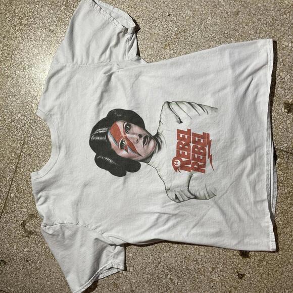 Rebel Rebel Preowned Large T-shirt