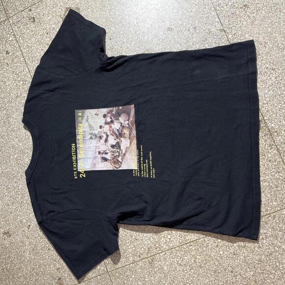 BTS Preowned Large T-shirt