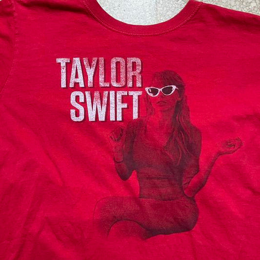 Taylor Swift Medium Graphic Preowned T-shirt